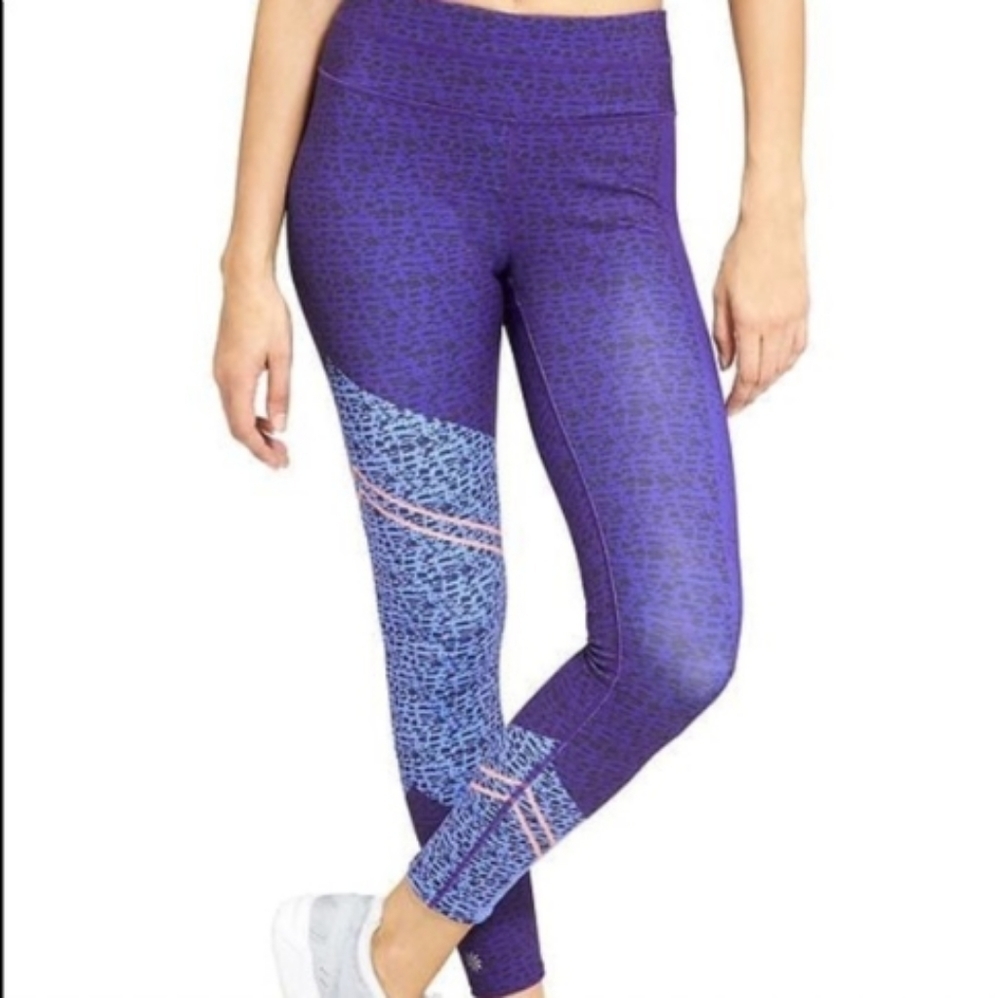 Athleta Asym Camo Sonar 7/8 Tights